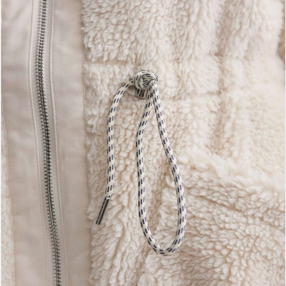 Varley Logan Cream Sherpa Coat - Picture 5 of 14